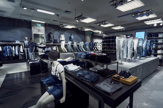 荷兰服装品牌专卖店cad施工图下载【ID:448860602】