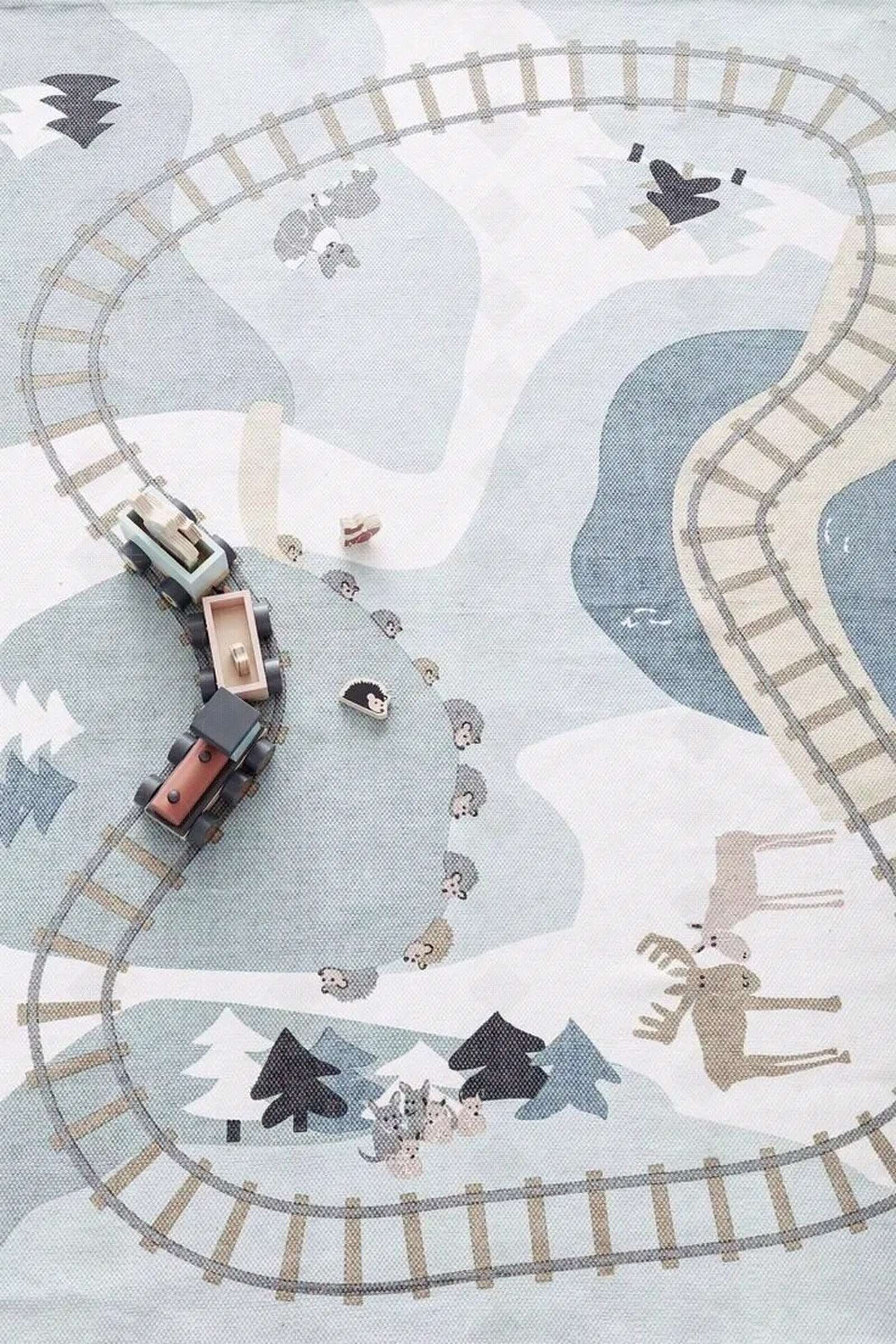 儿童房地毯贴图下载【ID:669391478】