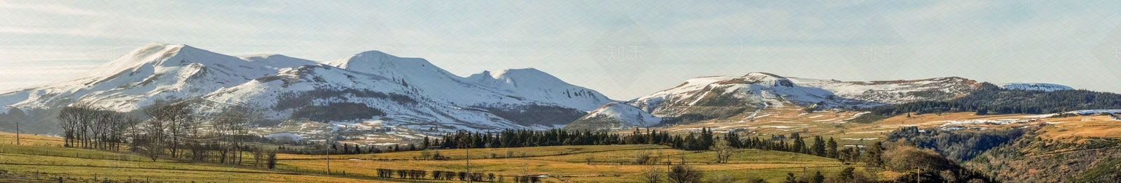 雪山森林外景图贴图下载【ID:194924760】