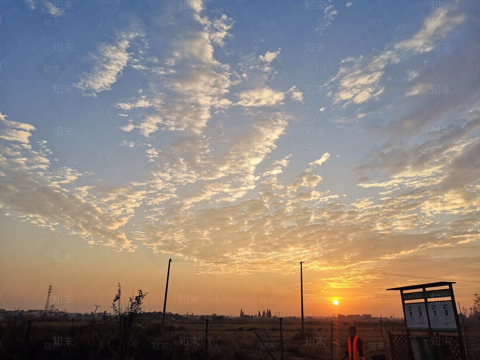 清晨朝阳天空贴图下载【ID:196352430】