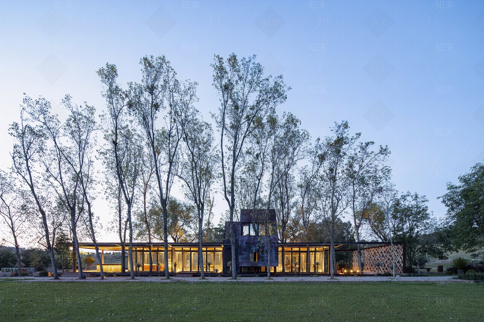 黄昏别墅外景贴图下载【ID:1103680441】