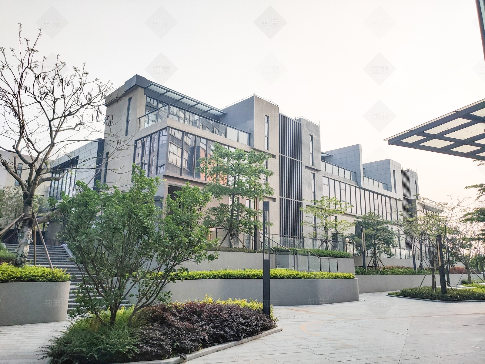 小区户外窗景贴图下载【ID:1113677260】