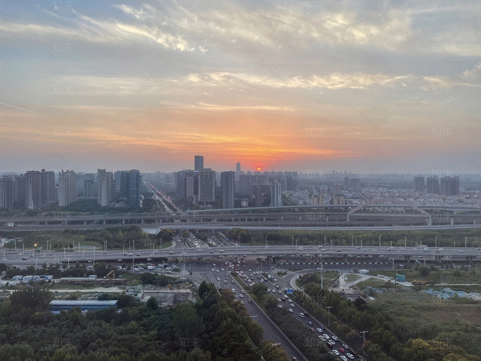 高清城市黄昏外景贴图下载【ID:1121422347】