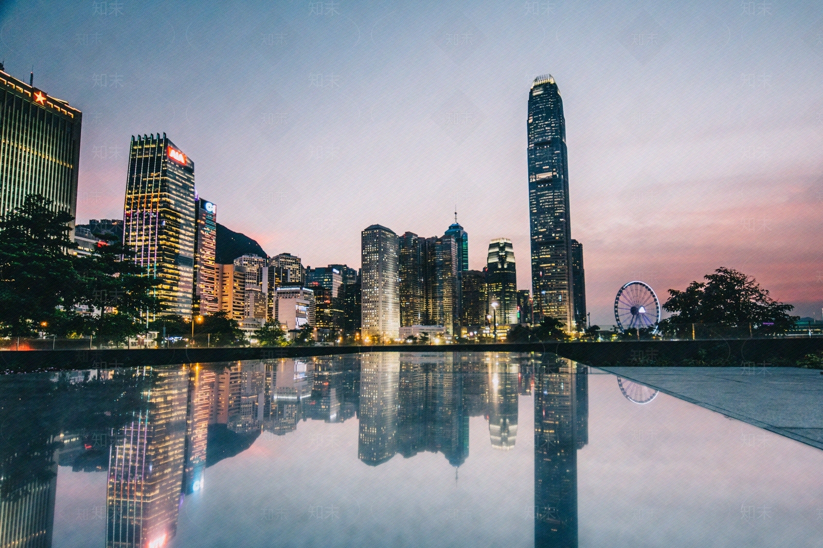 高楼街道外景贴图下载【ID:1134936222】