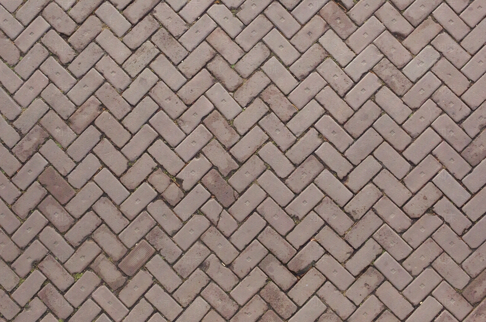 人字铺人行道地砖透水砖路面贴图下载【ID:1142248707】