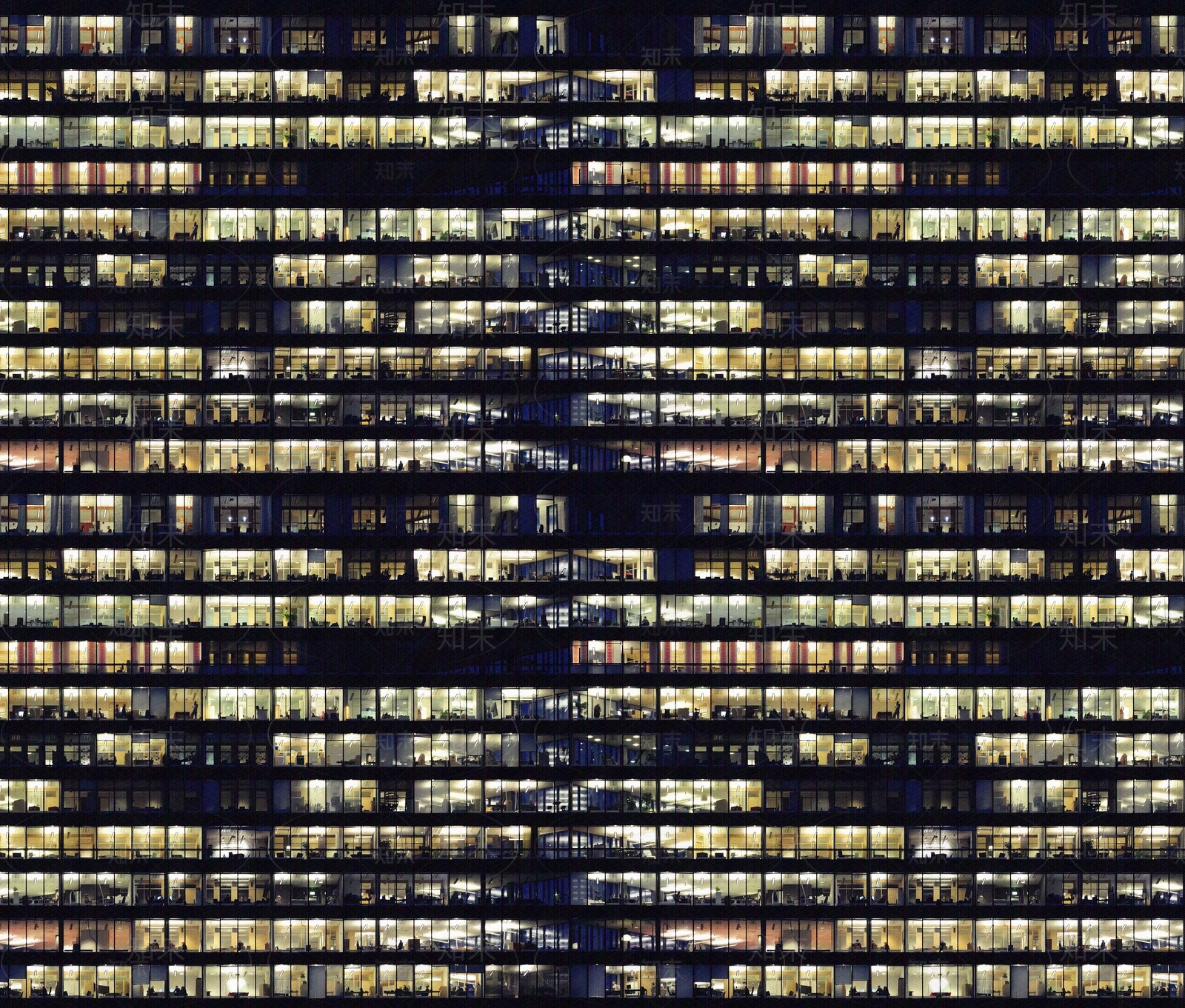 建筑外立面夜晚窗户贴图下载【ID:1143393896】