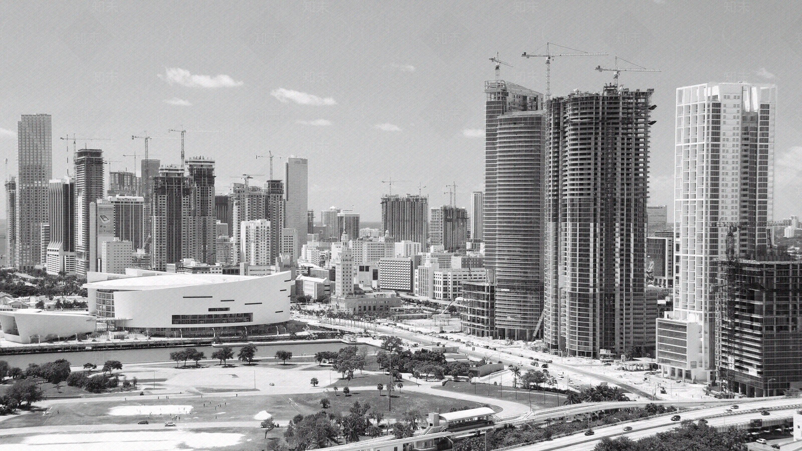 黑白白天城市外景贴图下载【ID:1146039673】