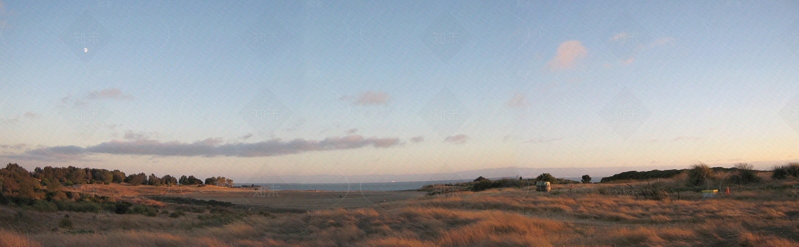 傍晚夕阳蓝色渐变天空日景天空外景黄昏晚霞天空贴图下载【ID:1149038450】