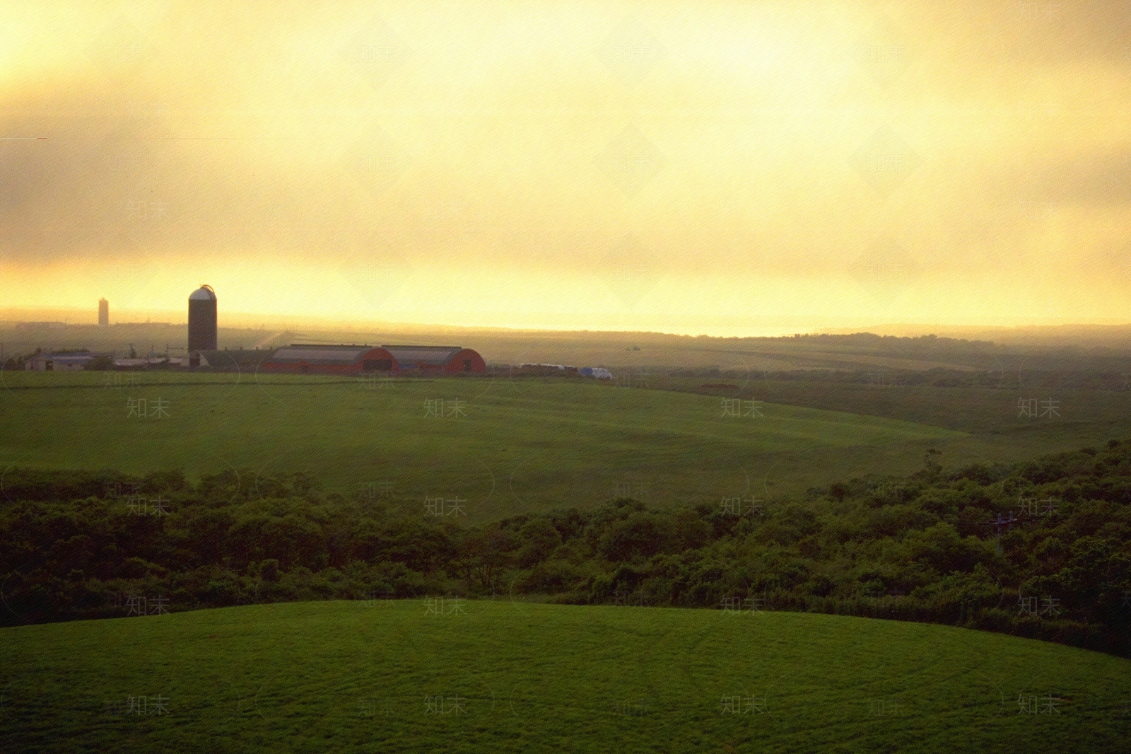 黄昏夕阳落日午后阳光大海天空日景云朵夕阳清晨傍晚天空图外景天空多云贴图下载【ID:1149050144】
