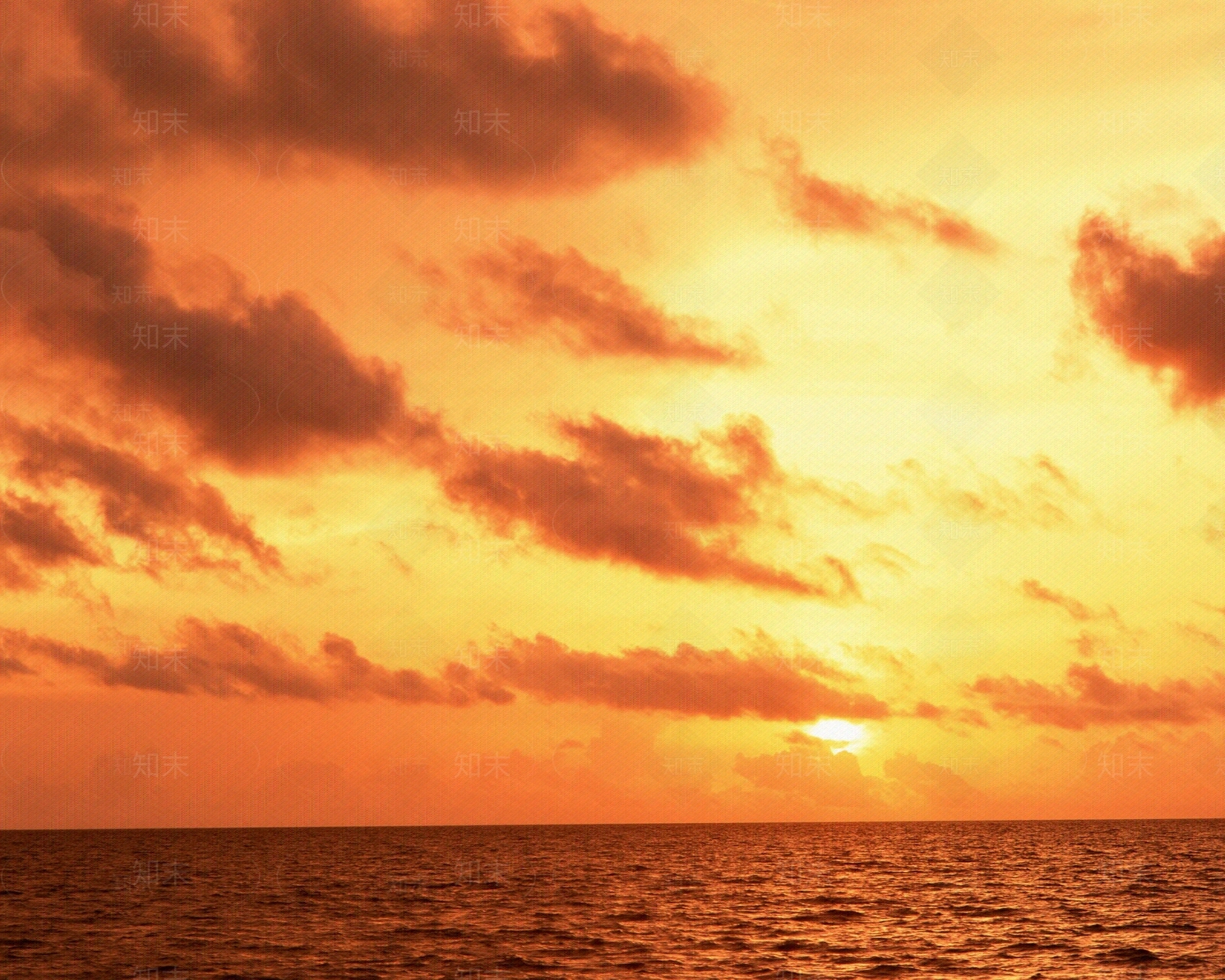 黄昏夕阳落日午后阳光大海天空日景云朵夕阳清晨傍晚天空图外景天空多云贴图下载【ID:1149051433】