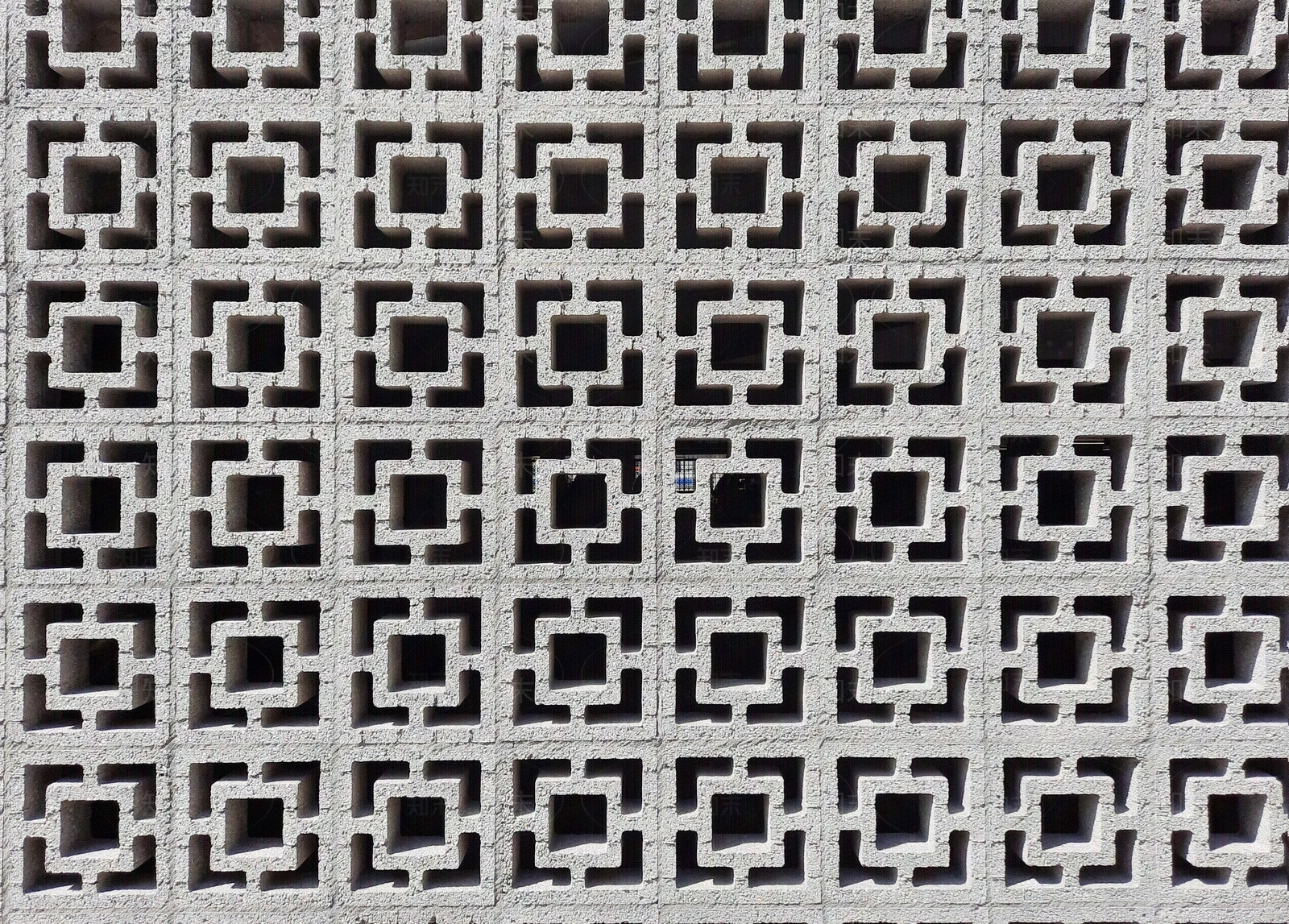 灰色水泥镂空石砖墙贴图下载【ID:1149255648】