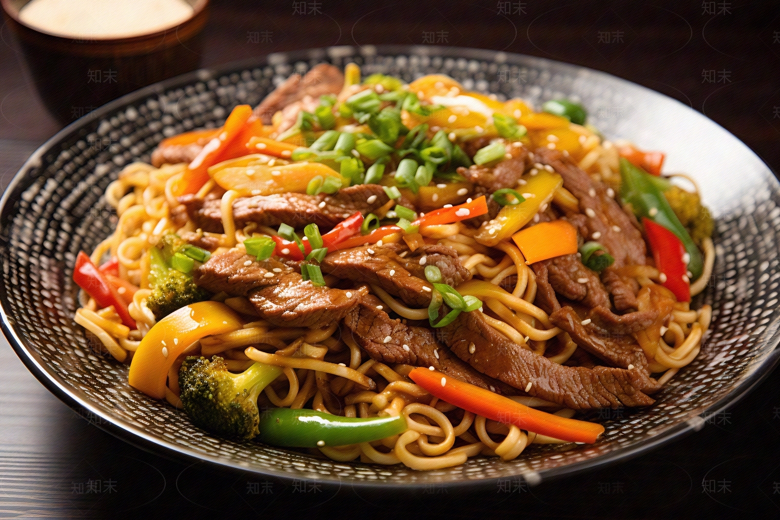 杂蔬牛肉炒面美食海报贴图下载【ID:1150618873】