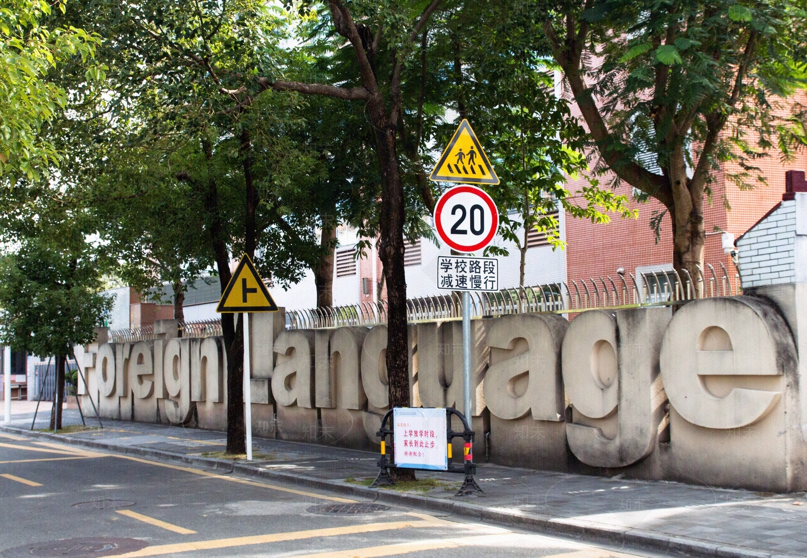 白天街道外景贴图下载【ID:1150935886】