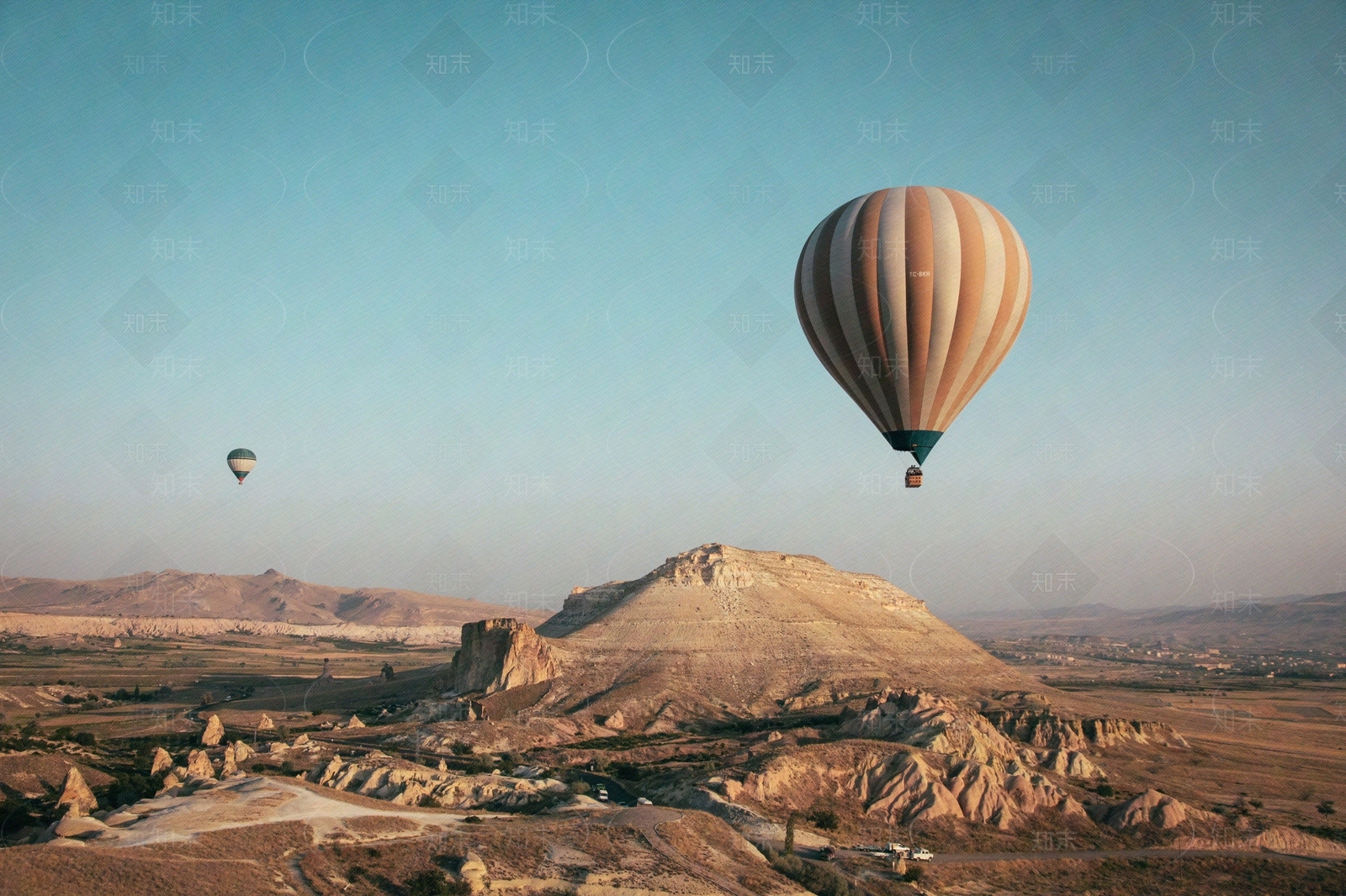 蓝天远山热气球贴图下载【ID:1152255640】