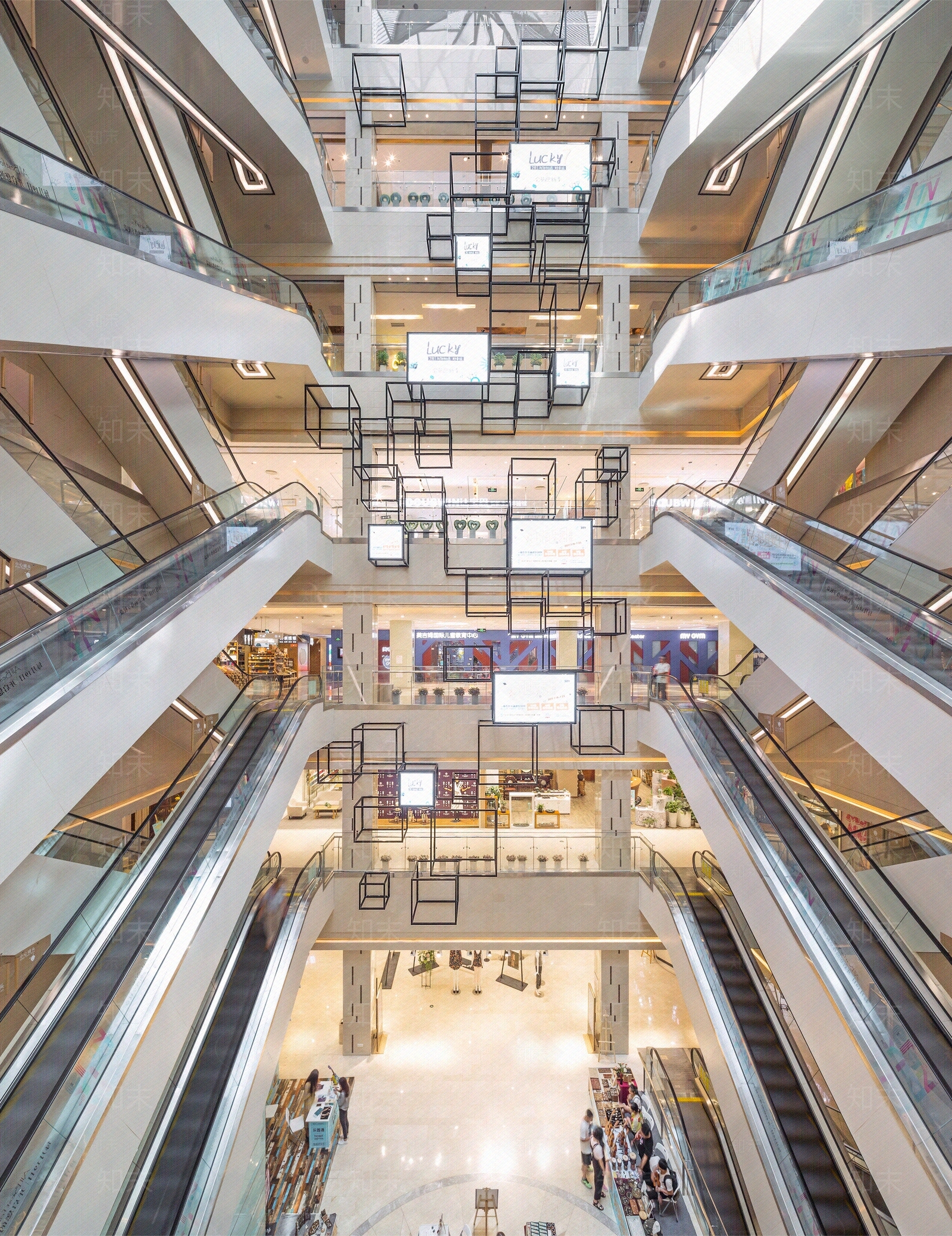 商场中庭过道贴图下载【ID:1161305910】