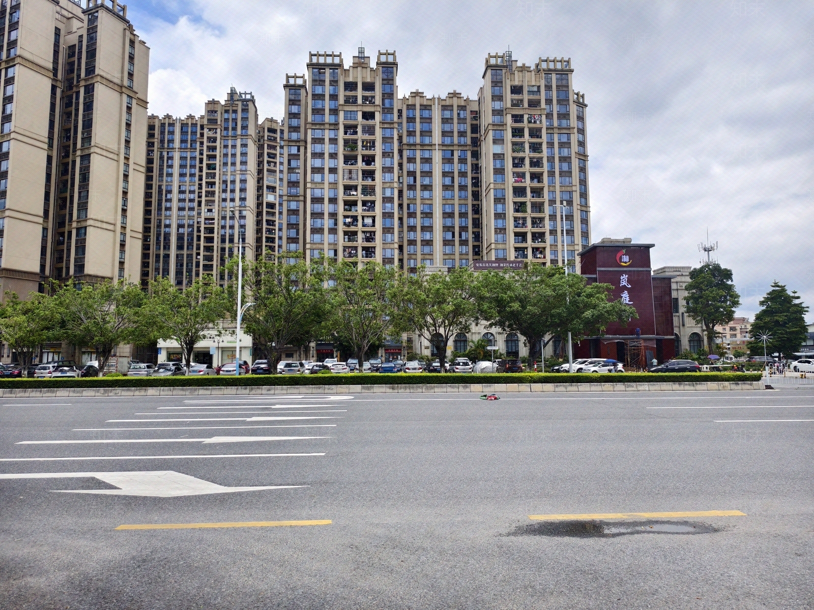 小区街道马路外景01贴图下载【ID:1161825349】