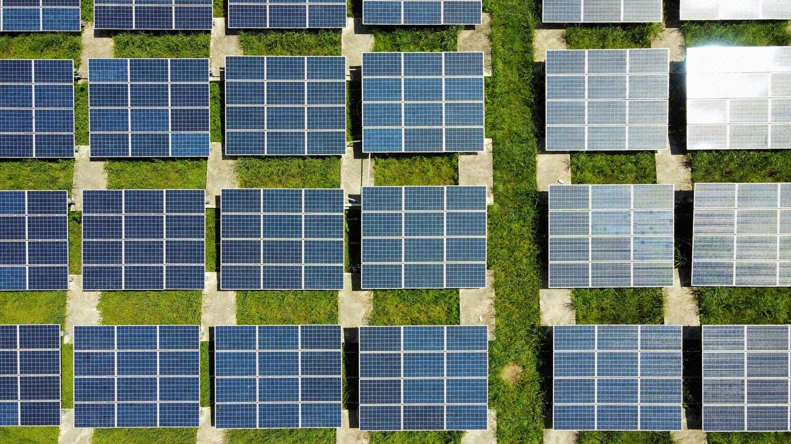 现代光伏玻璃贴图下载【ID:1199747057】