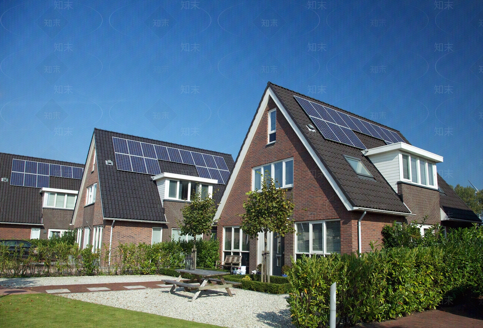 现代光伏玻璃贴图下载【ID:1199750586】