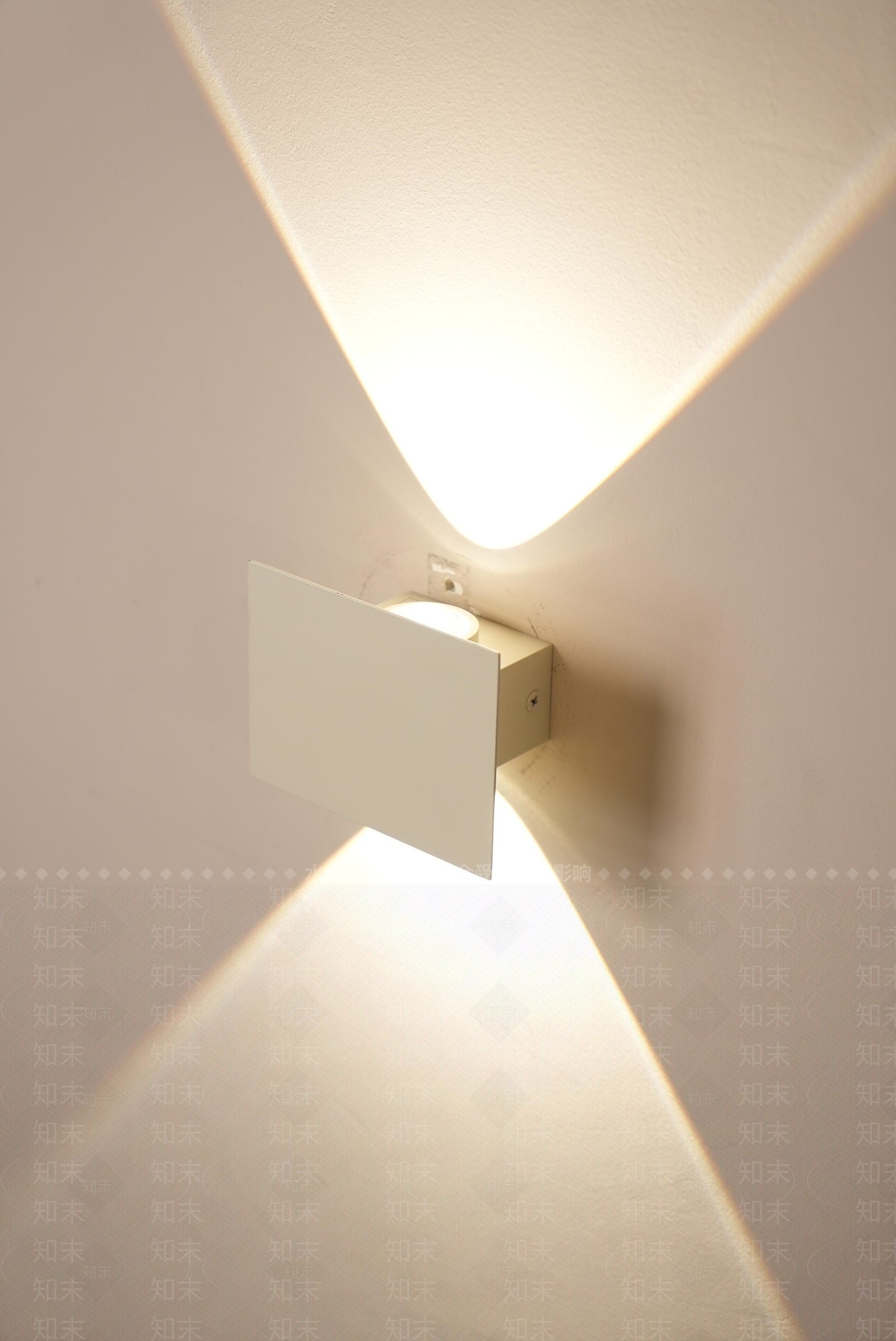 现代简约壁灯3D模型下载【ID:1200479347】