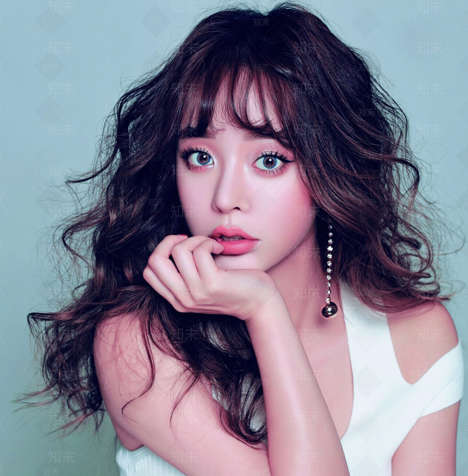 现代海报贴图下载【ID:1203014247】