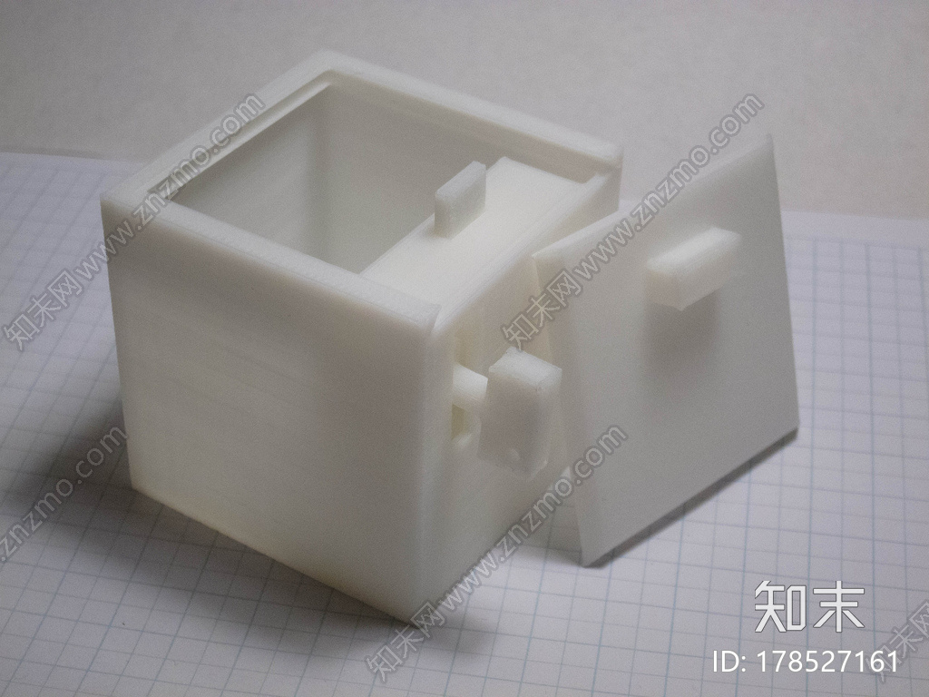 自带锁的存钱罐3d打印模型下载【ID:178527161】
