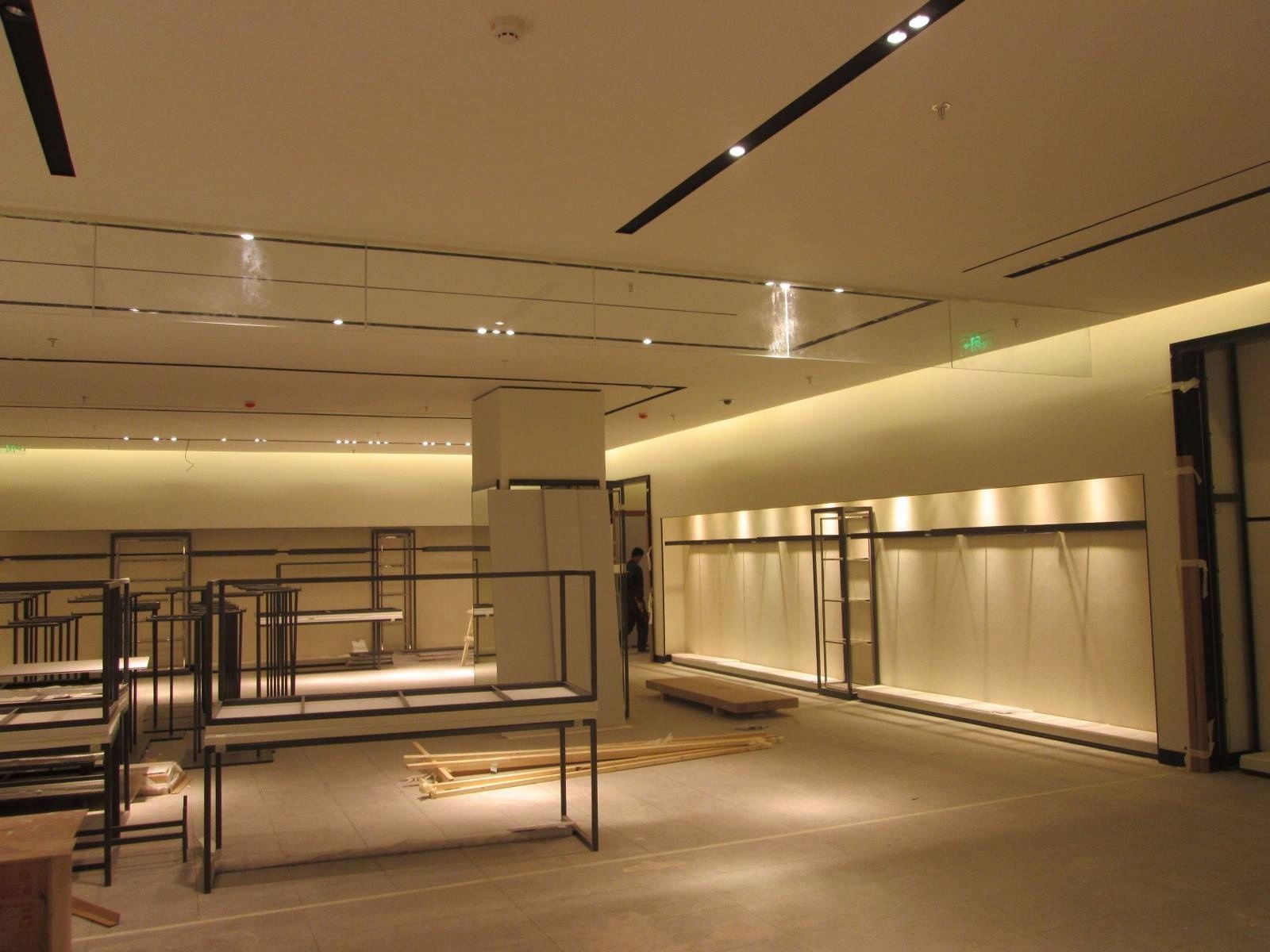 ZARA昆明爱琴海店装饰施工图+电气+暖通+给排水+施工实景cad施工图下载【ID:36980367】